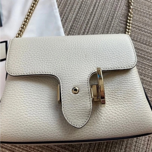 Gucci Cream Leather Shoulder Bag with Gold Chain - Picture 4 of 10
